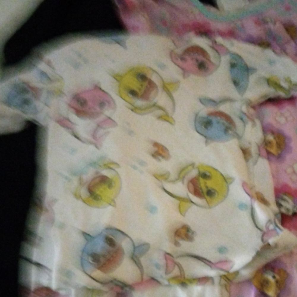 Nickelodeon Baby Shark Pajama Set - White and Multicolor